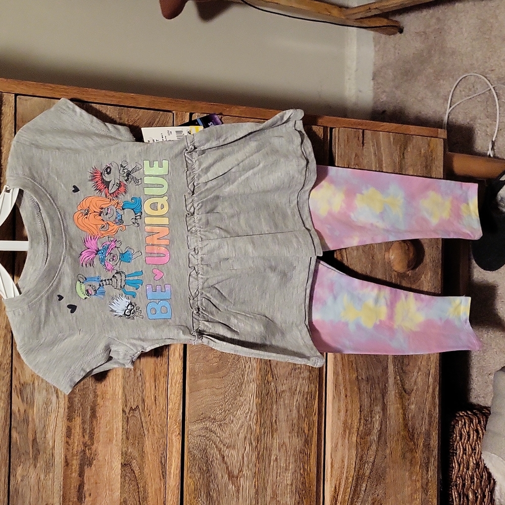 Trolls outfit